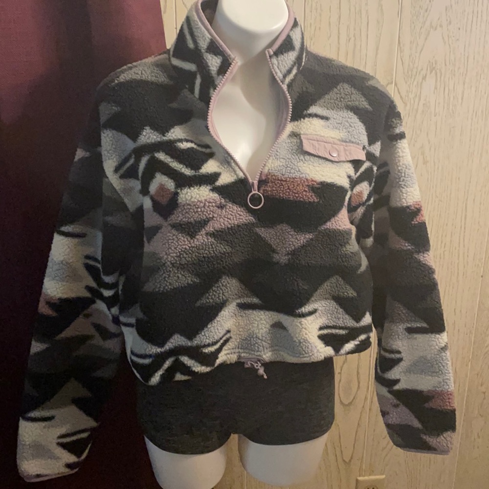 Aeropostale crop shepa top